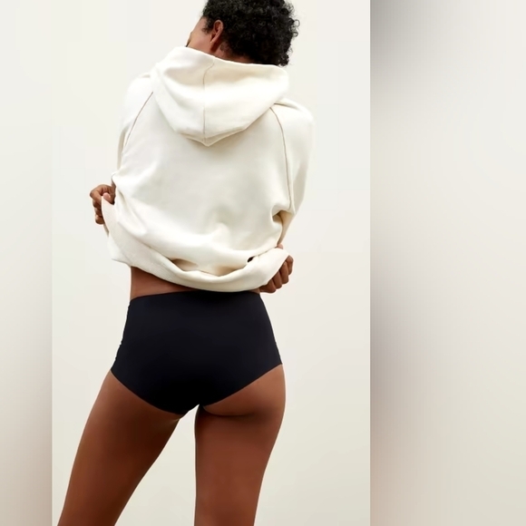 Everlane The Renew Invisible Hipster Underwear in Black•S - Picture 1 of 7